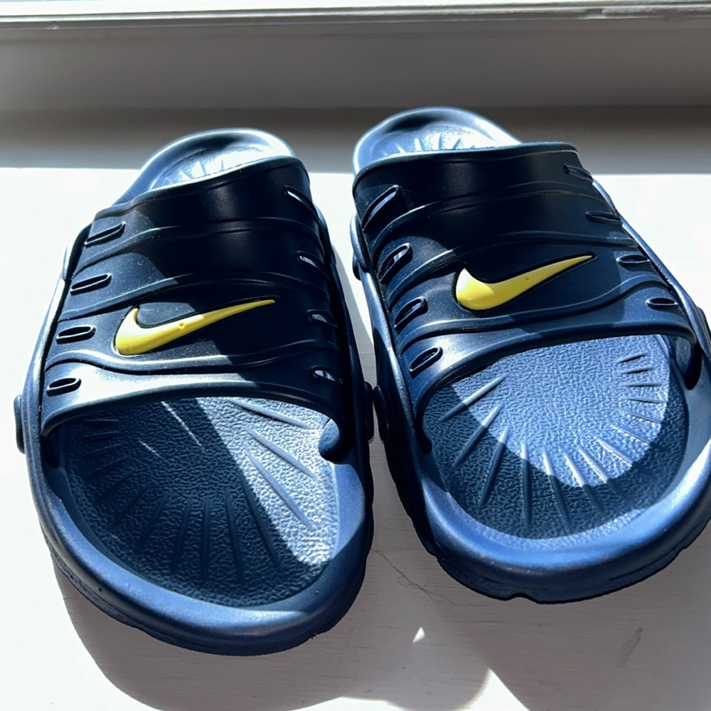 Nike Slides size 10